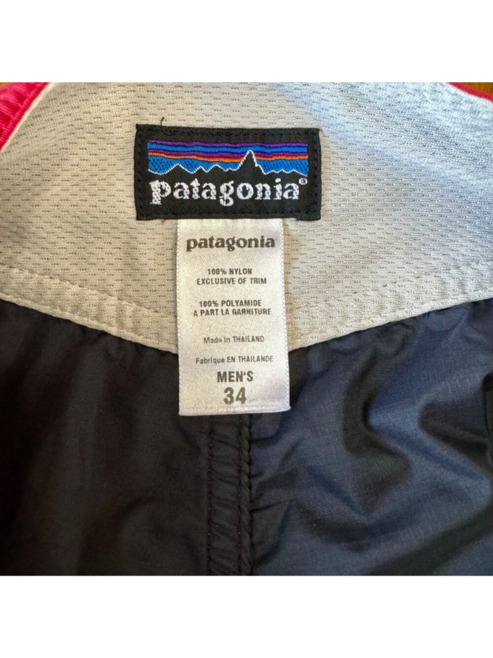 PATAGONIA Board Shorts Mens 34 Red Swim Trunks Lined Surf Boardshorts - Picture 9 of 9